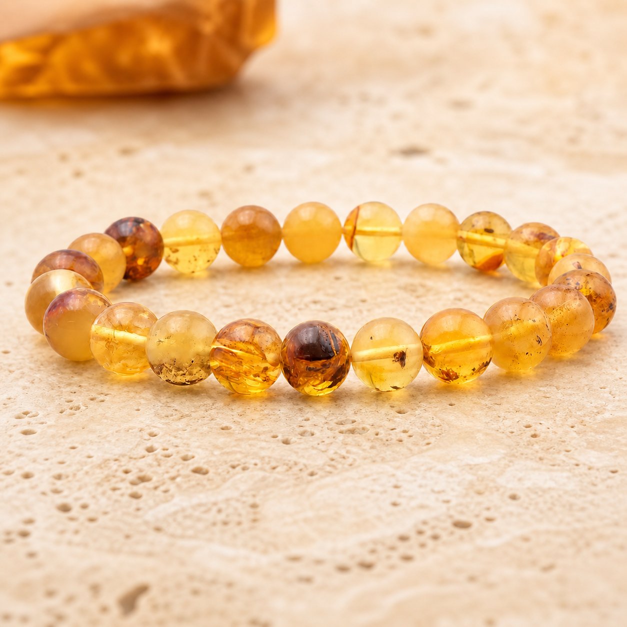 Bracelet Ambre Jaune 8 mm – Réconfort Solaire