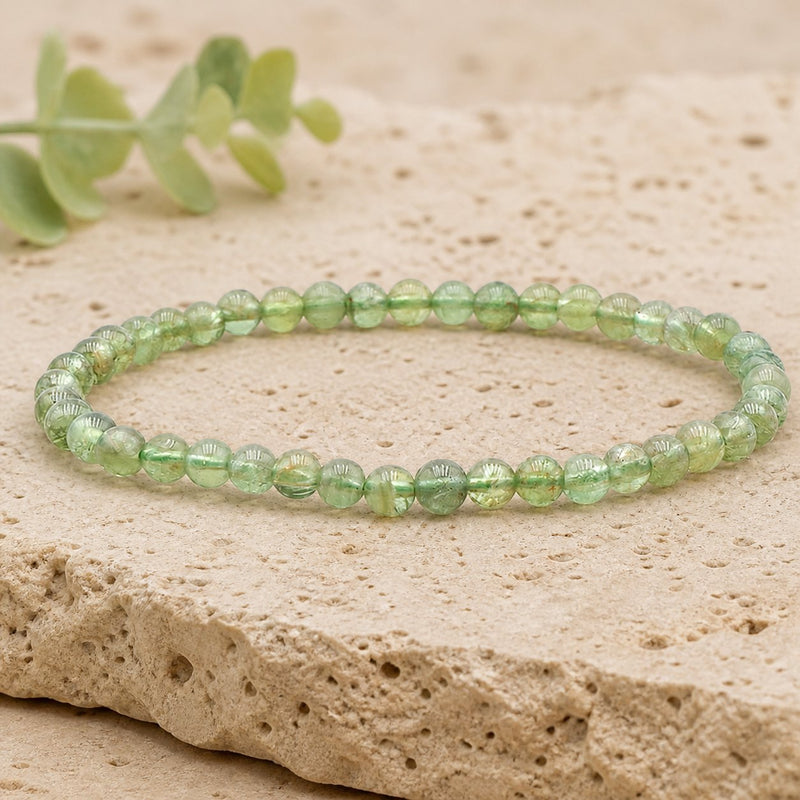 Bracelet Apatite Verte 4 mm – Cœur Ouvert