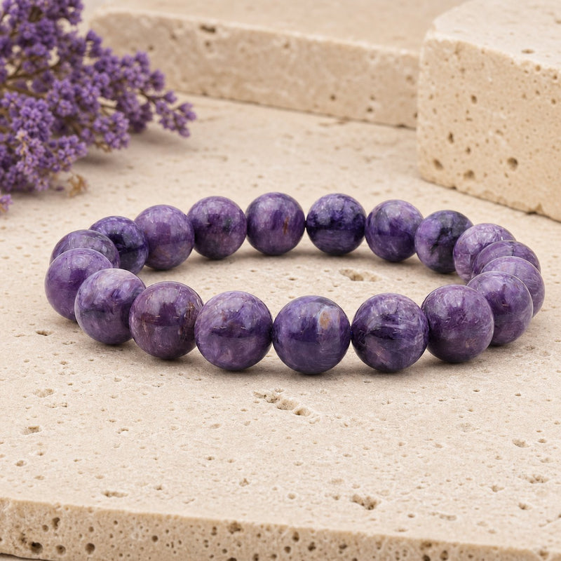 Bracelet Charoïte 10 mm – Traversée Sereine