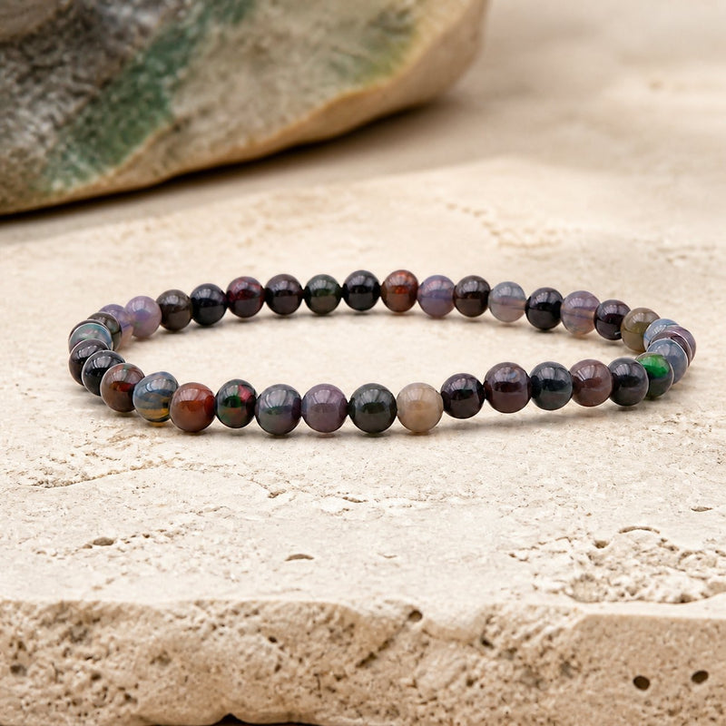 Bracelet Opale Noire 6 mm – Clairière Douce